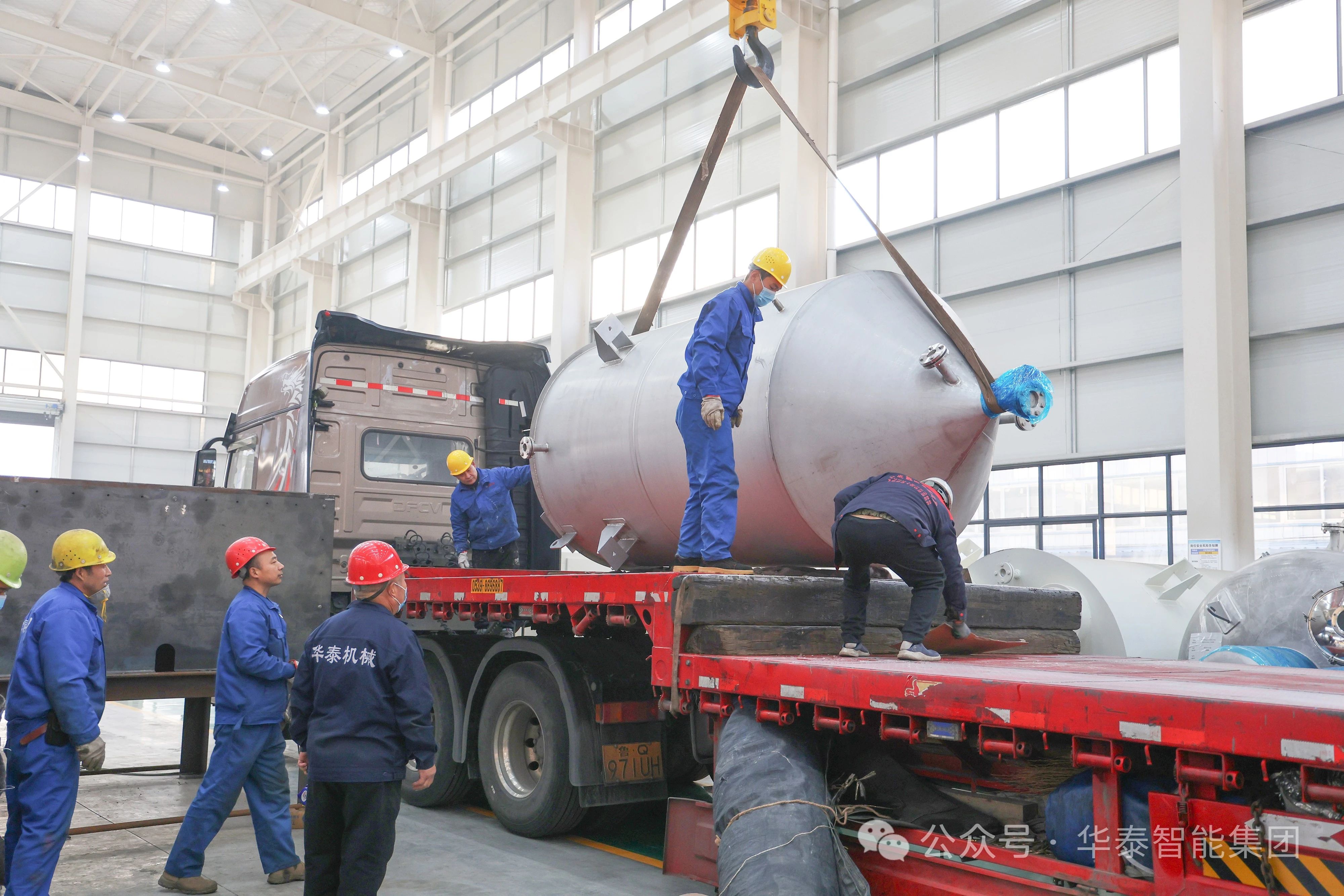 华泰智能装备集团10TPD一级大豆油精炼完美体育(中国)官方网站-让运动改变生活启运山东，助力高品质食用油市场